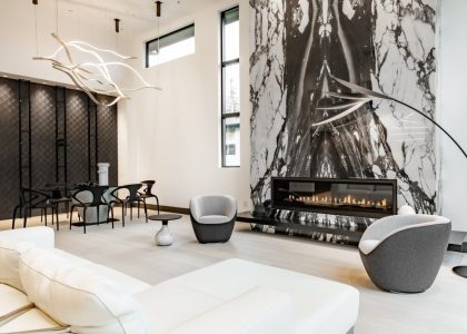 Contemporary,Modern,Home,Exterior,And,Interior,With,Floor,To,Ceiling